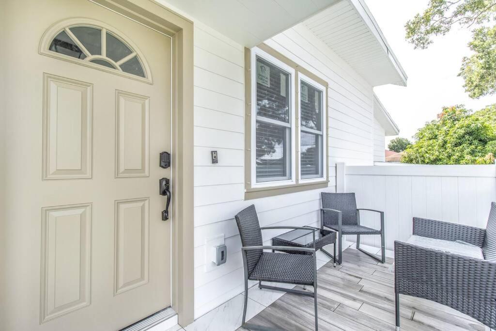 2Br Spacious House In Heart Of West Tampa Exterior photo